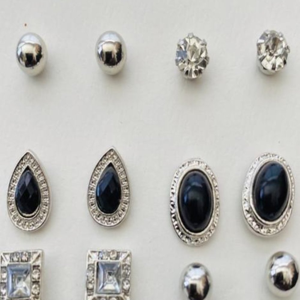 Winter Sale❄️ Stud-tastic Earring Set